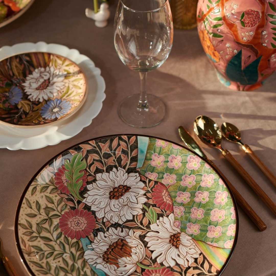 The Psychology of Plates: How Crockery Shapes the Way We Eat