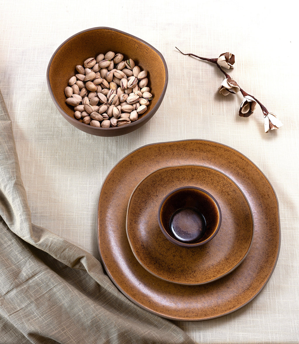 Sculptural Contour Dinner Set